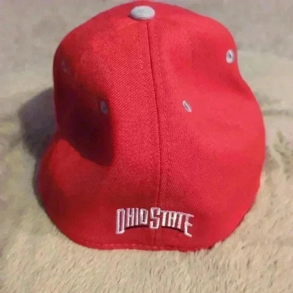 Colosseum Ohio State Buckeyes hat, size small-medium, red and white - Picture 3 of 8